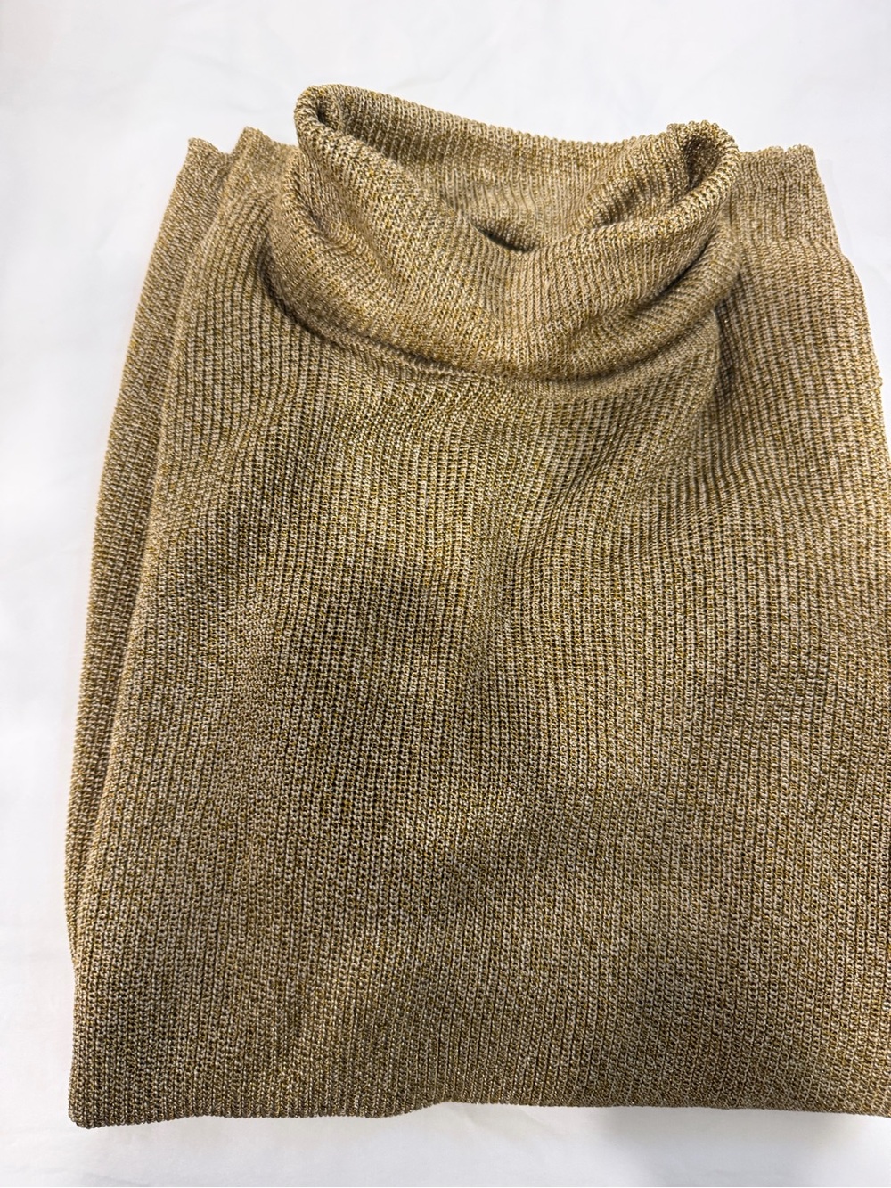 Linda Allard Ellen Tracy metallic gold turtleneck